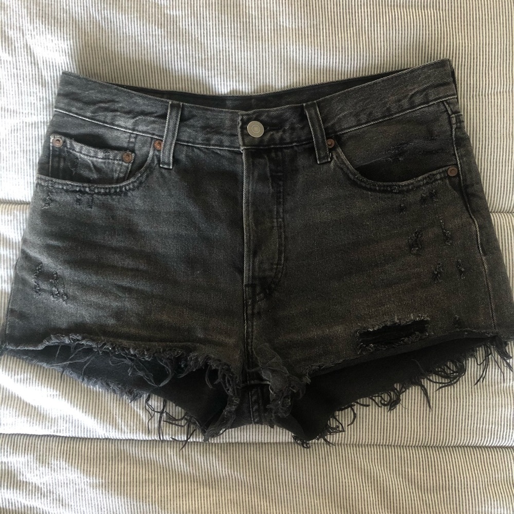 Levi’s high waisted shorts
